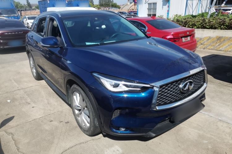 Used Infiniti QX50 2018 2.0T Two-Wheel Drive Fashion Edition Front Right 45 Deg