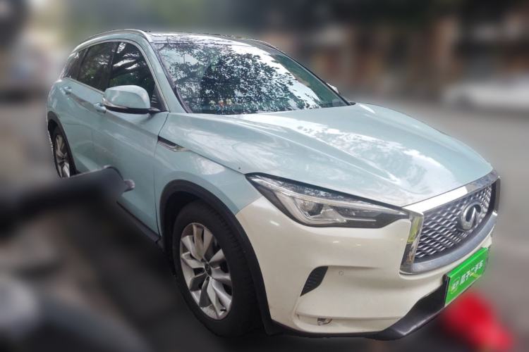 Used Infiniti QX50 2018 2.0T Two-Wheel Drive Fashion Edition Front Right 45 Deg
