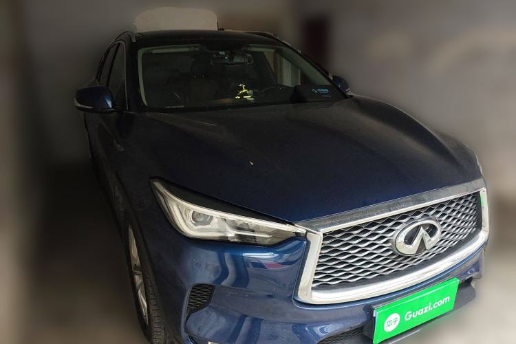 Used Infiniti QX50 2018 2.0T Two-Wheel Drive Fashion Edition Front Right 45 Deg