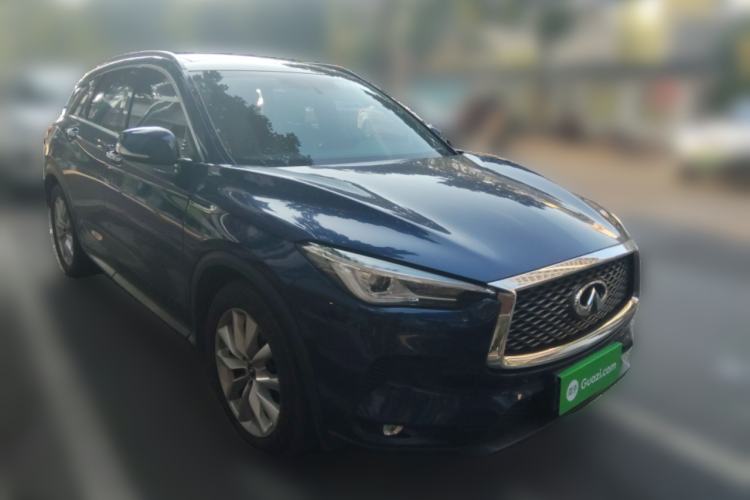 Used Infiniti QX50 2018 2.0T Two-Wheel Drive Fashion Edition Front Right 45 Deg