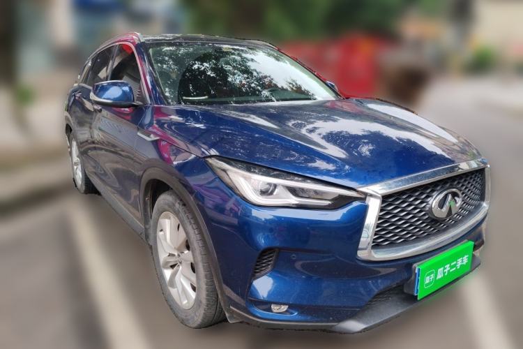 Used Infiniti QX50 2018 2.0T Two-Wheel Drive Fashion Edition Front Right 45 Deg