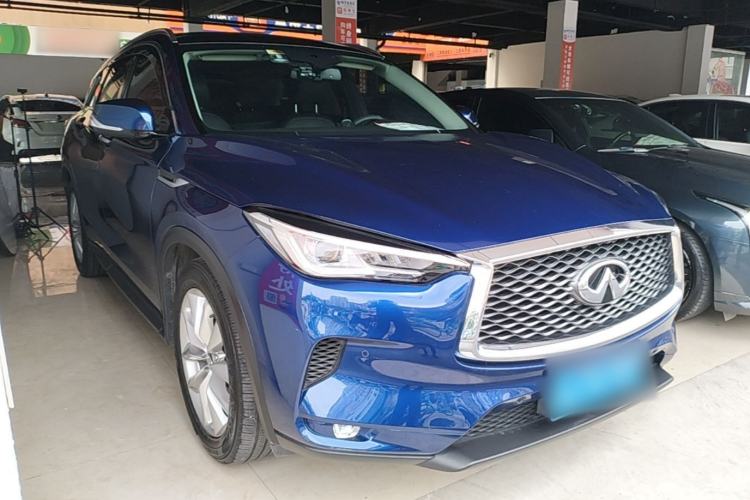 Used Infiniti QX50 2018 2.0T Four-Wheel Drive Elite Edition Front Right 45 Deg