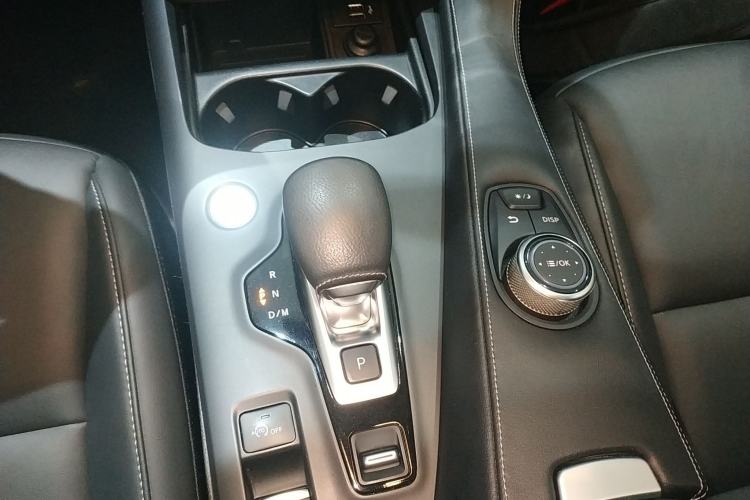 Used Infiniti QX50 2018 2.0T Two-Wheel-Drive Elite Edition Gear Lever