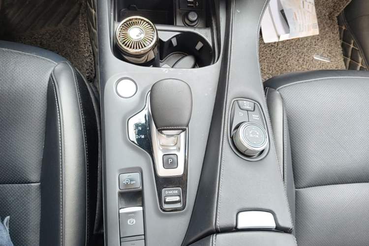 Used Infiniti QX50 2018 2.0T Four-Wheel Drive Elite Edition Gear Lever