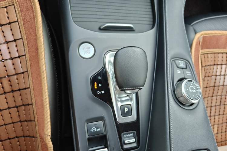 Used Infiniti QX50 2018 2.0T Four-Wheel Drive Elite Edition Gear Lever