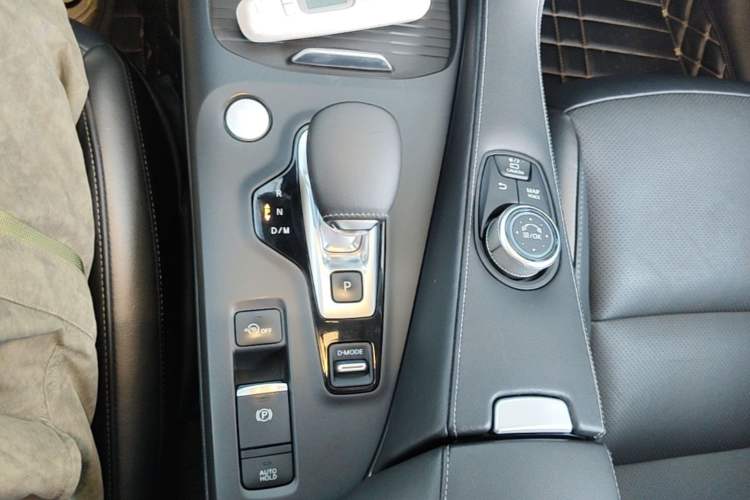 Used Infiniti QX50 2018 2.0T Four-Wheel Drive Elite Edition Gear Lever
