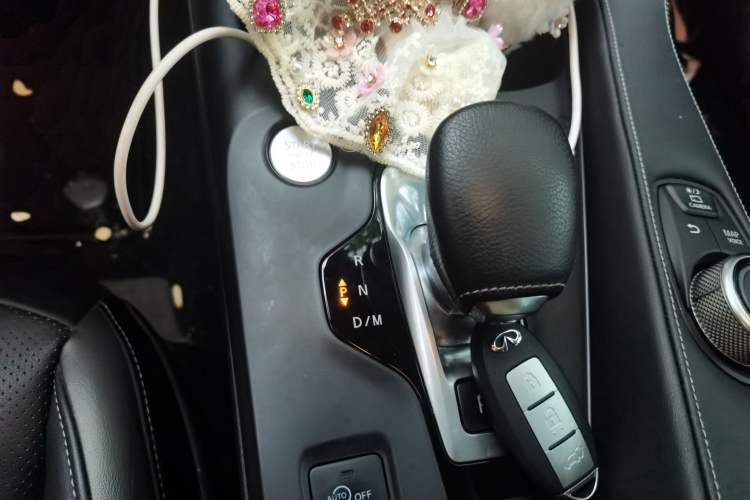 Used Infiniti QX50 2018 2.0T Four-Wheel Drive Elite Edition Gear Lever