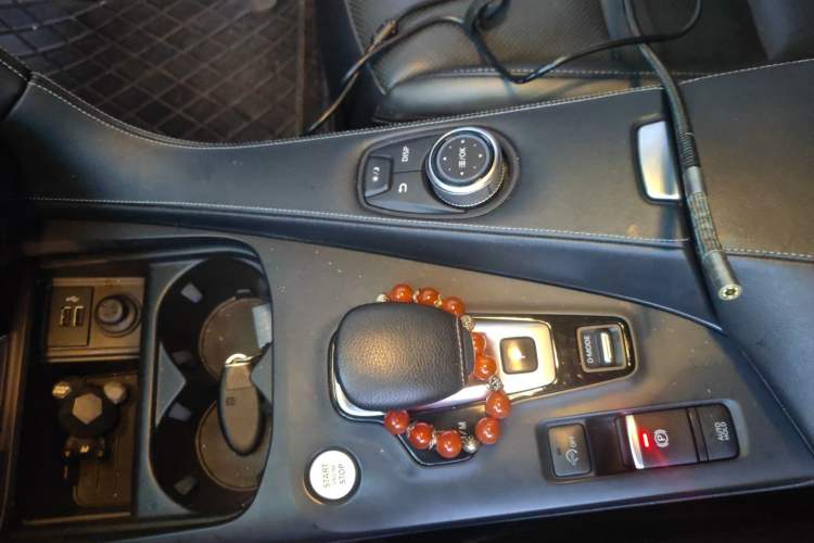 Used Infiniti QX50 2018 2.0T Two-Wheel Drive Fashion Edition Gear Lever