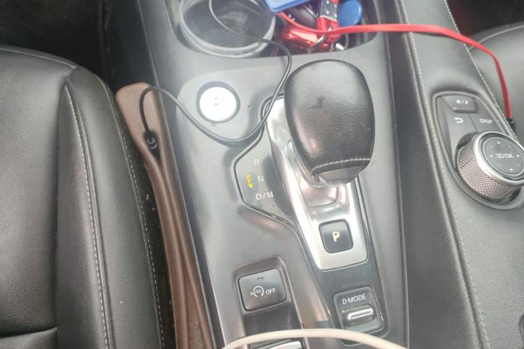 Used Infiniti QX50 2018 2.0T Two-Wheel-Drive Elite Edition Gear Lever