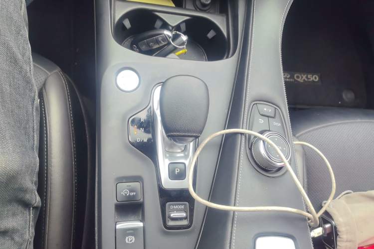 Used Infiniti QX50 2018 2.0T Two-Wheel Drive Fashion Edition Gear Lever