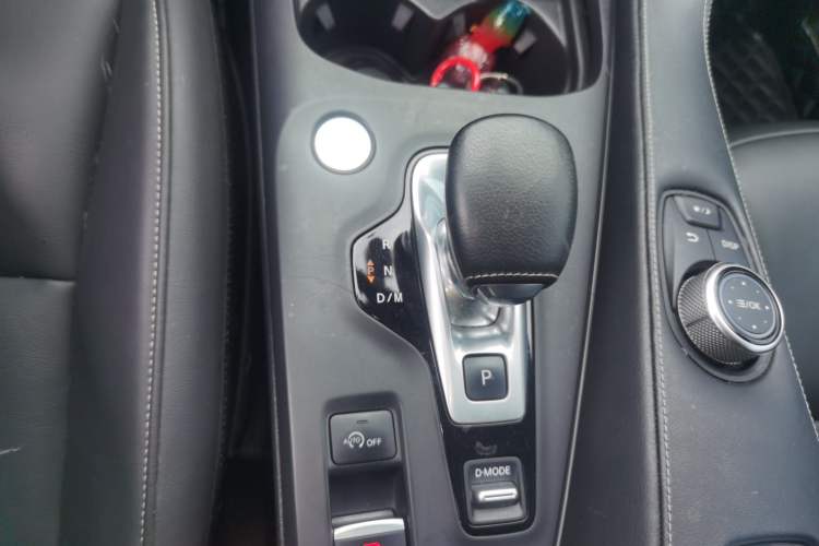 Used Infiniti QX50 2018 2.0T Two-Wheel-Drive Elite Edition Gear Lever