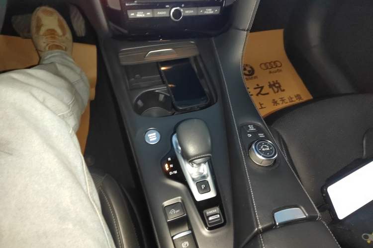 Used Infiniti QX50 2018 2.0T Four-Wheel Drive Smart Edition Gear Lever