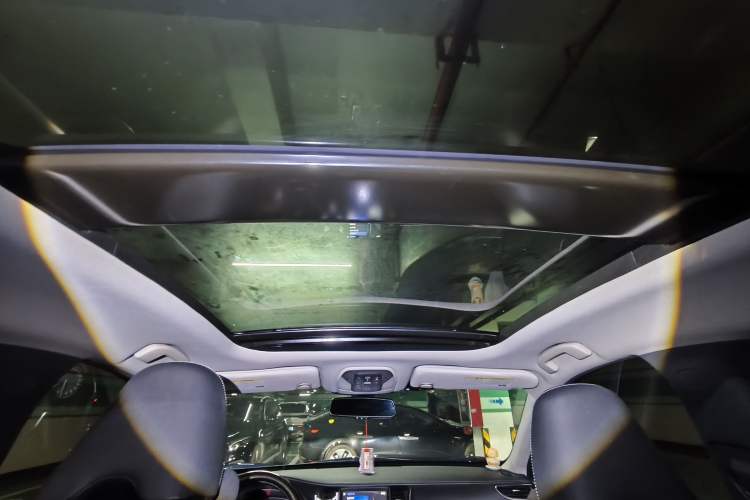 Used Infiniti QX50 2018 2.0T Four-Wheel Drive Elite Edition Headliner