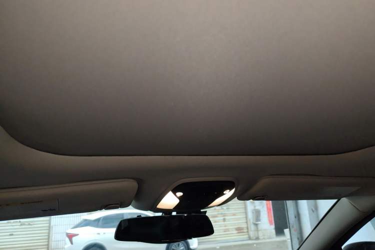 Used Infiniti QX50 2018 2.0T Two-Wheel Drive Fashion Edition Headliner