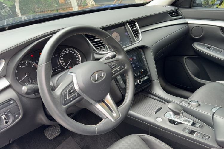 Used Infiniti QX50 2018 2.0T Two-Wheel Drive Fashion Edition Interior 2