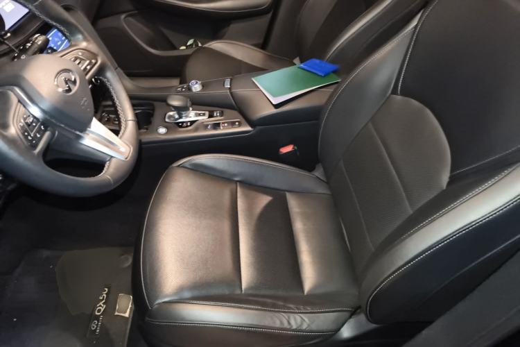 Used Infiniti QX50 2018 2.0T Four-Wheel Drive Smart Edition Interior 3
