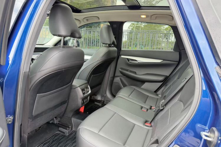 Used Infiniti QX50 2018 2.0T Four-Wheel Drive Elite Edition Interior 4