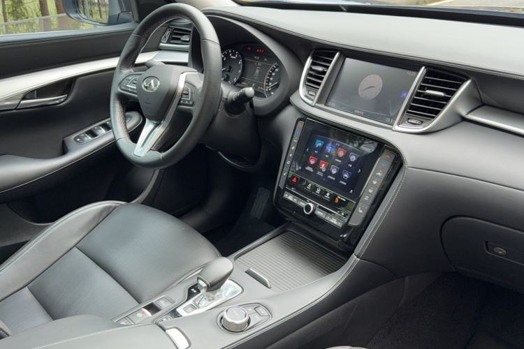 Used Infiniti QX50 2018 2.0T Two-Wheel Drive Fashion Edition Interior 7