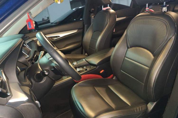 Used Infiniti QX50 2018 2.0T Two-Wheel Drive Fashion Edition Left Front Seat