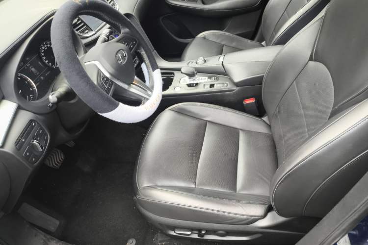 Used Infiniti QX50 2018 2.0T Two-Wheel Drive Fashion Edition Left Front Seat