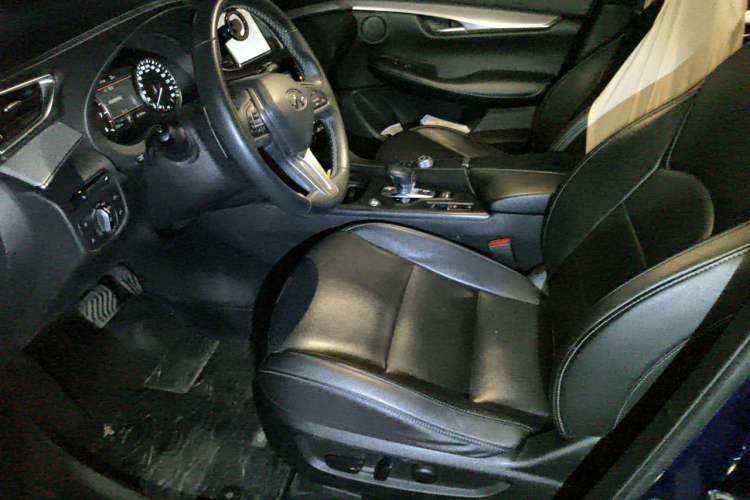 Used Infiniti QX50 2018 2.0T Two-Wheel Drive Fashion Edition Left Front Seat