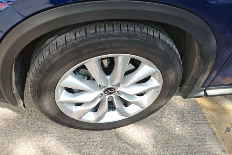 Used Infiniti QX50 2018 2.0T Four-Wheel Drive Elite Edition Left Front Wheel Hub