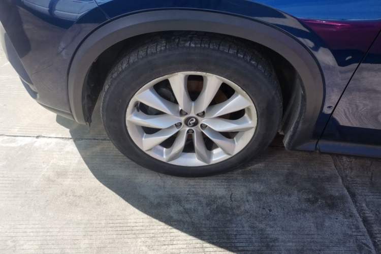 Used Infiniti QX50 2018 2.0T Two-Wheel Drive Fashion Edition Left Front Wheel Hub