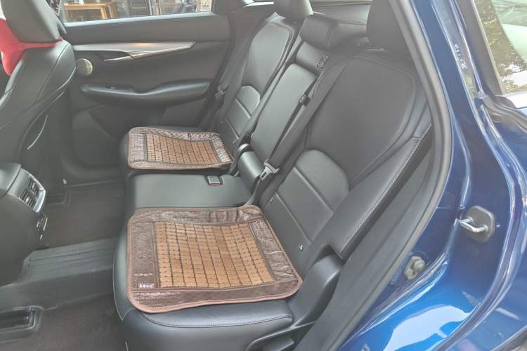 Used Infiniti QX50 2018 2.0T Four-Wheel Drive Elite Edition Left Rear Seat