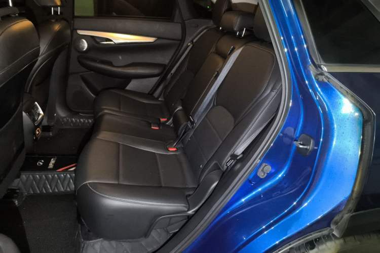 Used Infiniti QX50 2018 2.0T Four-Wheel Drive Elite Edition Left Rear Seat