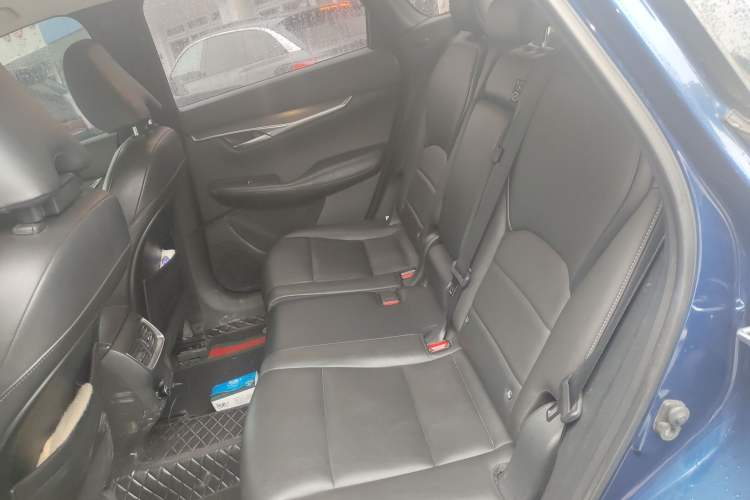 Used Infiniti QX50 2018 2.0T Two-Wheel-Drive Elite Edition Left Rear Seat