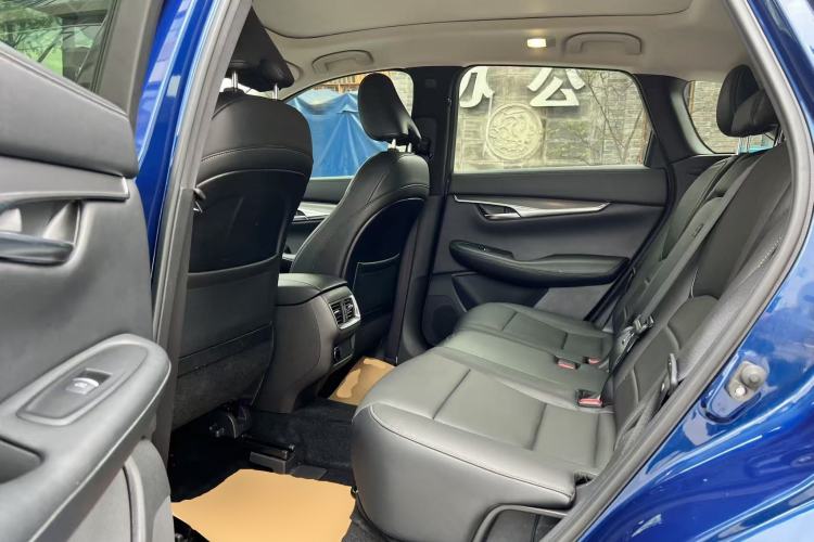 Used Infiniti QX50 2018 2.0T Two-Wheel-Drive Elite Edition Left Rear Seat