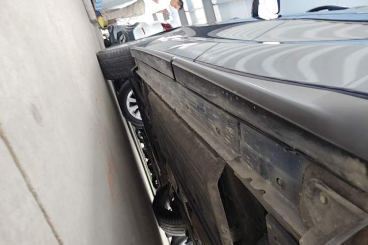 Used Infiniti QX50 2018 2.0T Four-Wheel Drive Elite Edition Left Side Sill