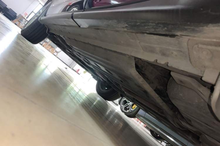 Used Infiniti QX50 2018 2.0T Four-Wheel Drive Elite Edition Left Side Sill