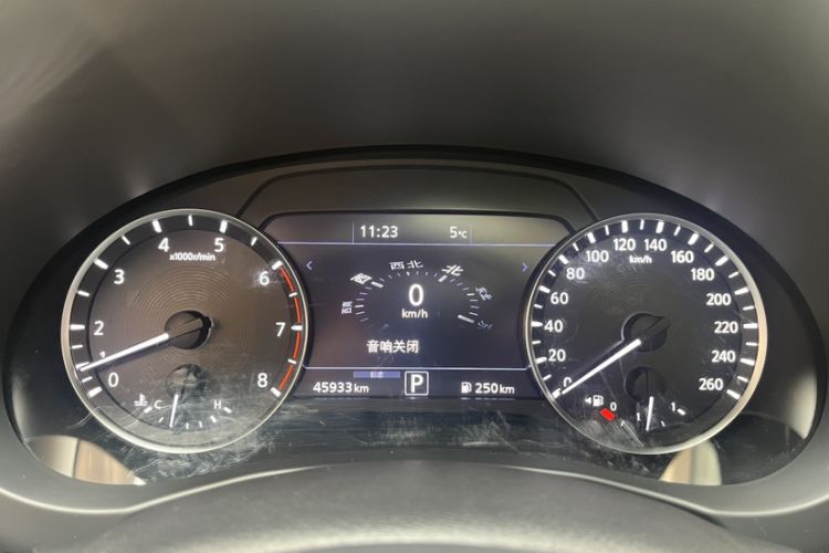 Used Infiniti QX50 2018 2.0T Four-Wheel Drive Elite Edition Odometer Close Up