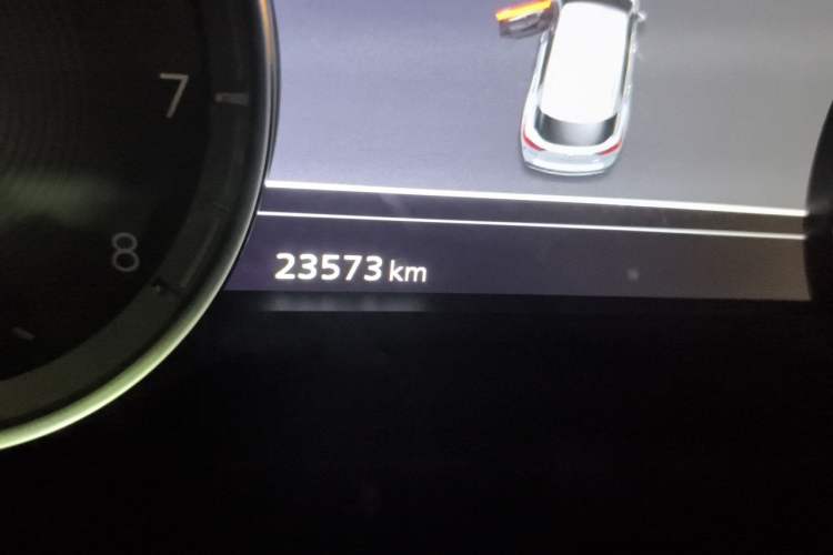 Used Infiniti QX50 2018 2.0T Four-Wheel Drive Elite Edition Odometer Close Up
