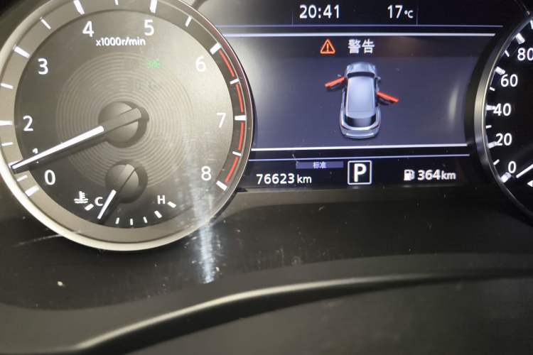 Used Infiniti QX50 2018 2.0T Four-Wheel Drive Smart Edition Odometer Close Up