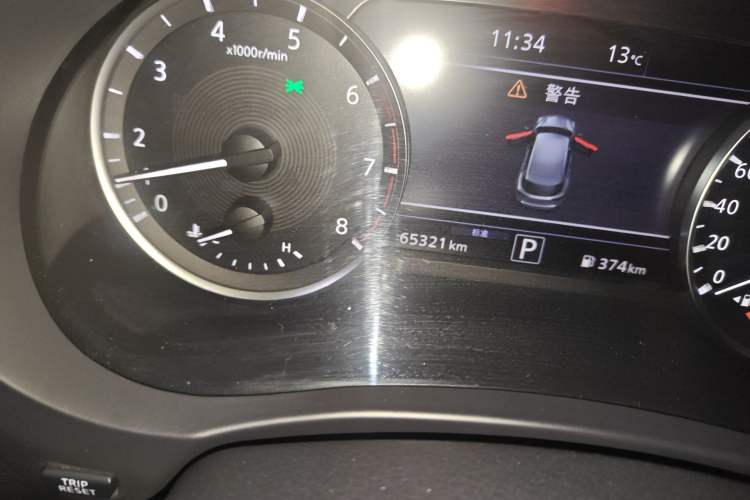 Used Infiniti QX50 2018 2.0T Four-Wheel Drive Elite Edition Odometer Close Up