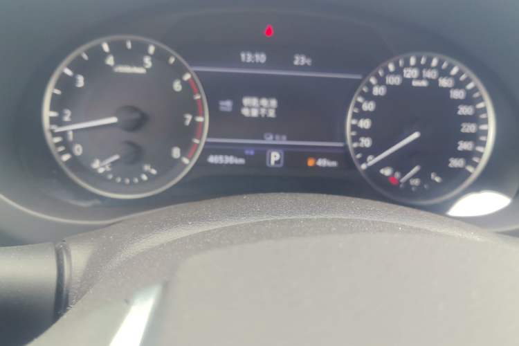 Used Infiniti QX50 2018 2.0T Two-Wheel Drive Fashion Edition Odometer Close Up