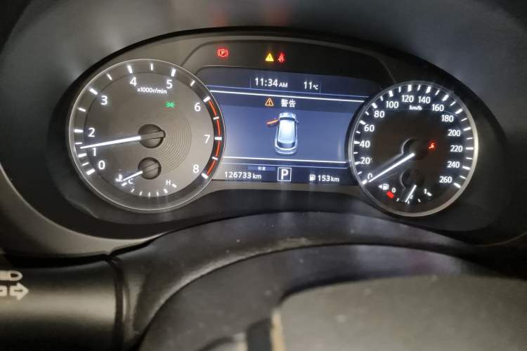 Used Infiniti QX50 2018 2.0T Two-Wheel-Drive Elite Edition Odometer Close Up
