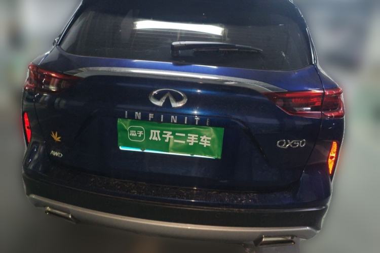 Used Infiniti QX50 2018 2.0T Two-Wheel Drive Fashion Edition Rear