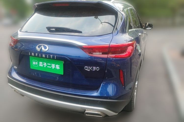 Used Infiniti QX50 2018 2.0T Four-Wheel Drive Elite Edition Rear Right 45 Deg