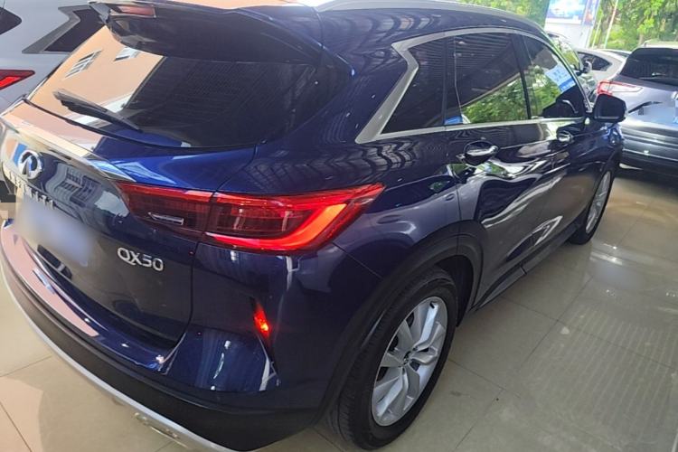 Used Infiniti QX50 2018 2.0T Four-Wheel Drive Elite Edition Rear Right 45 Deg