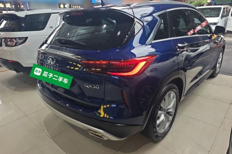 Used Infiniti QX50 2018 2.0T Four-Wheel Drive Elite Edition Rear Right 45 Deg