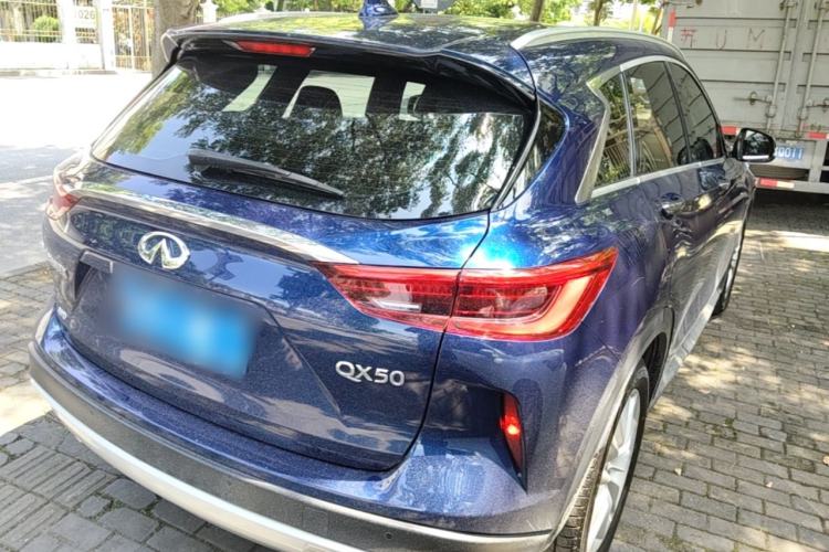 Used Infiniti QX50 2018 2.0T Four-Wheel Drive Elite Edition Rear Right 45 Deg