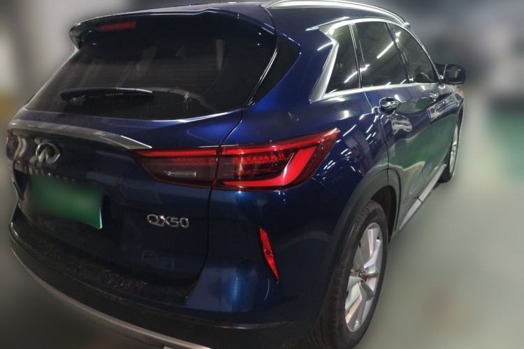 Used Infiniti QX50 2018 2.0T Two-Wheel Drive Fashion Edition Rear Right 45 Deg