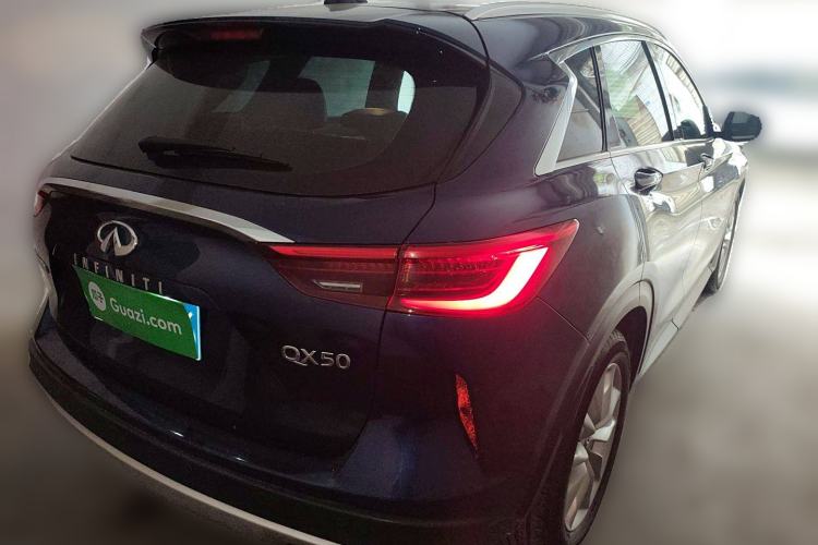 Used Infiniti QX50 2018 2.0T Two-Wheel Drive Fashion Edition Rear Right 45 Deg
