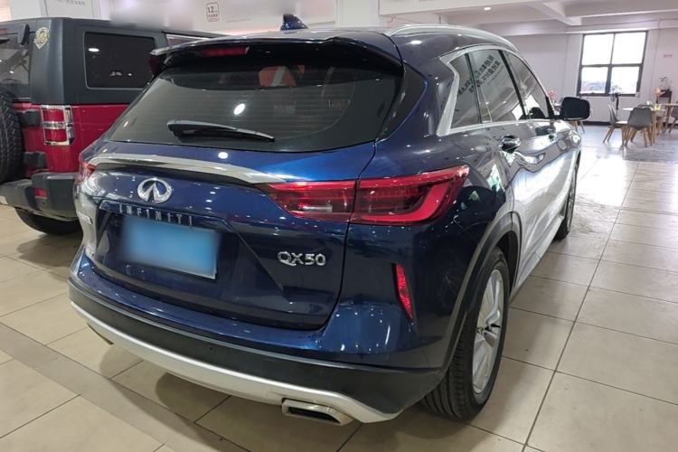 Used Infiniti QX50 2018 2.0T Four-Wheel Drive Elite Edition Rear Right 45 Deg