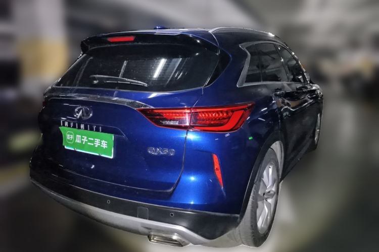 Used Infiniti QX50 2018 2.0T Two-Wheel Drive Fashion Edition Rear Right 45 Deg