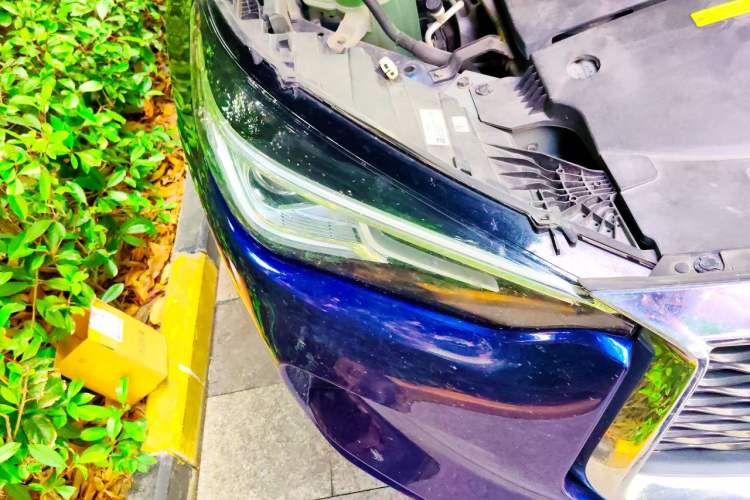 Used Infiniti QX50 2018 2.0T Four-Wheel Drive Elite Edition Right Front Headlight
