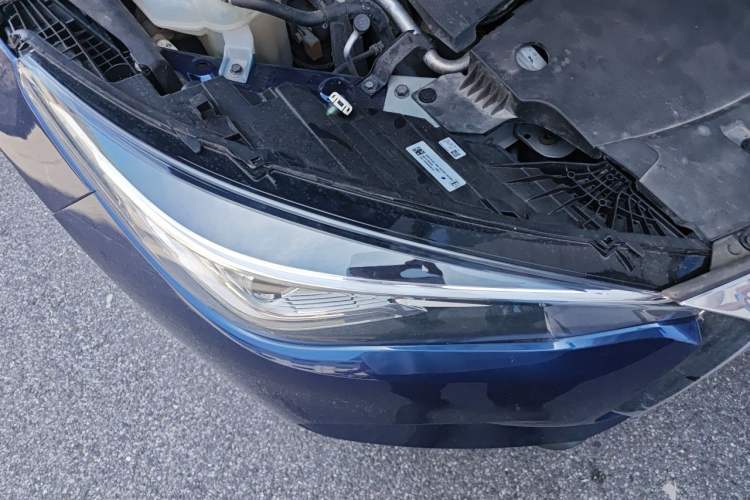 Used Infiniti QX50 2018 2.0T Four-Wheel Drive Smart Edition Right Front Headlight